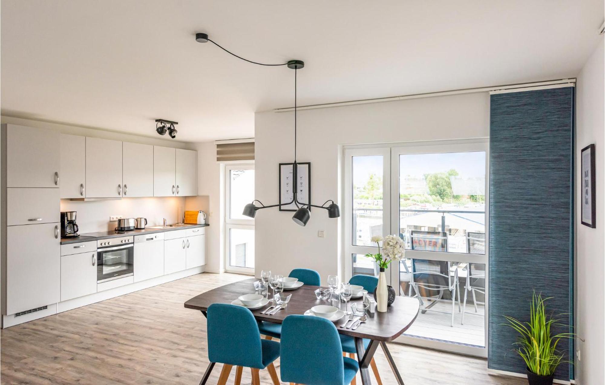 Amazing Apartment In Rechlin With Kitchen ภายนอก รูปภาพ
