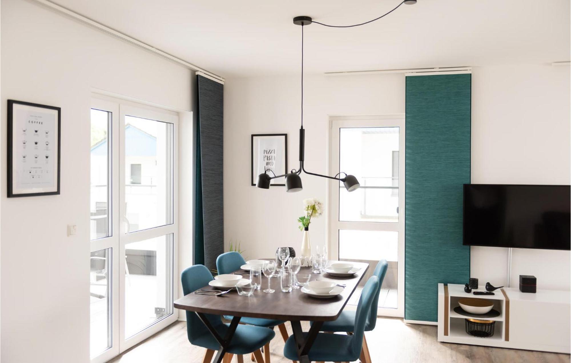 Amazing Apartment In Rechlin With Kitchen ภายนอก รูปภาพ